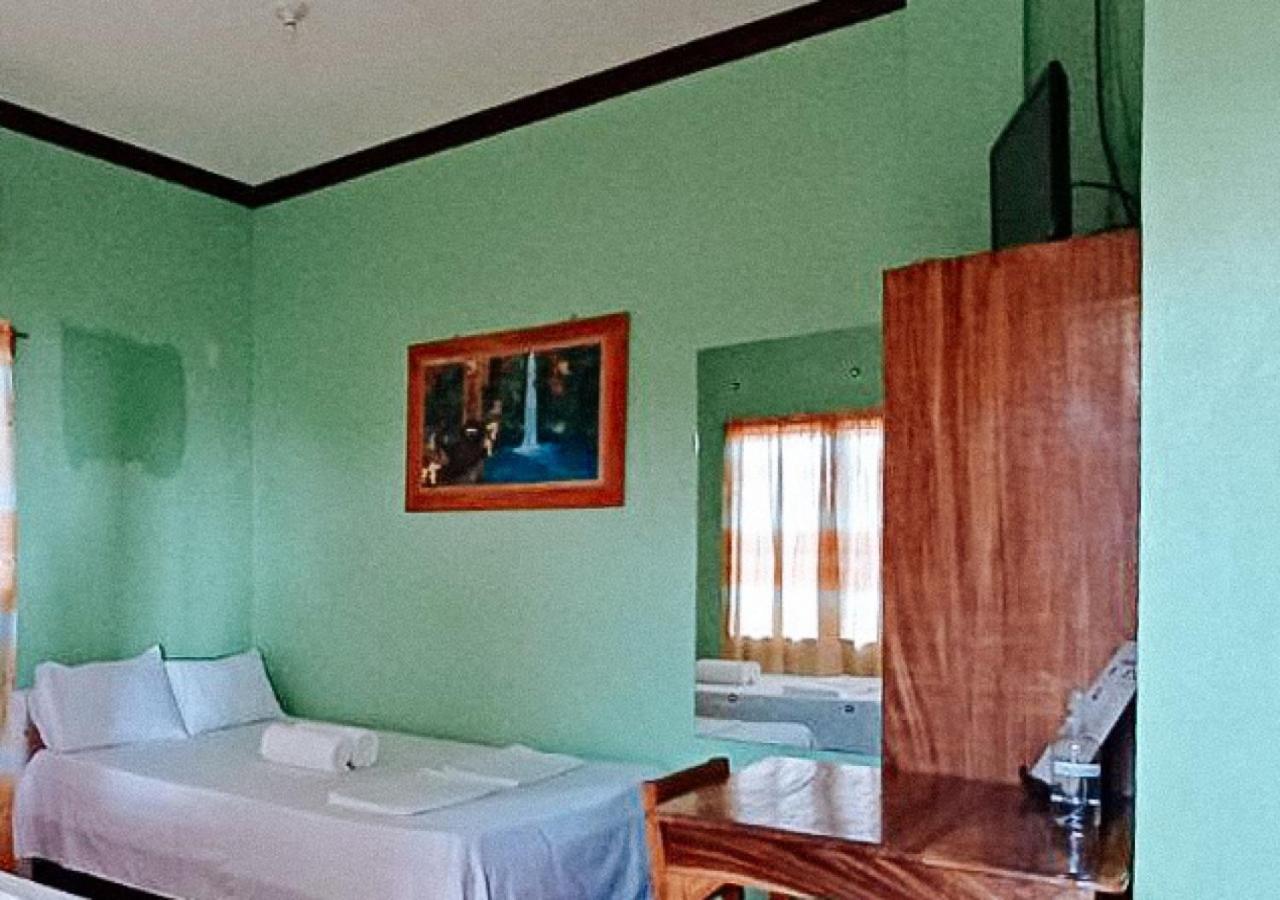 Reddoorz At July'S Haven Seaside Pension Camiguin Mambajao 外观 照片